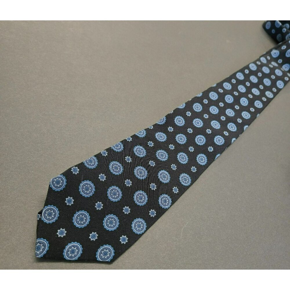 Handmade XMI for Nordstrom 100% Silk Tie w Blue Medallion Pattern 62 x 3.5" - Picture 3 of 7